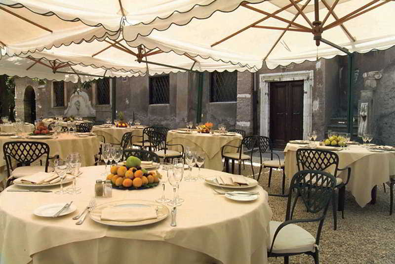 רומא The Church Village מראה חיצוני תמונה